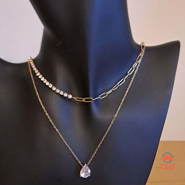 Collana con pendente a forma di goccia