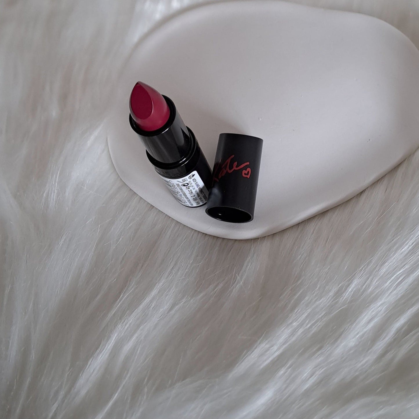 Rimmel Lasting Finish By Kate Lipstick Shade 30 - C&G di Caprice Toungui