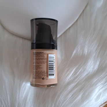 Fondotinta Rimmel Stay Matte 400 Bronze - C&G di Caprice Toungui