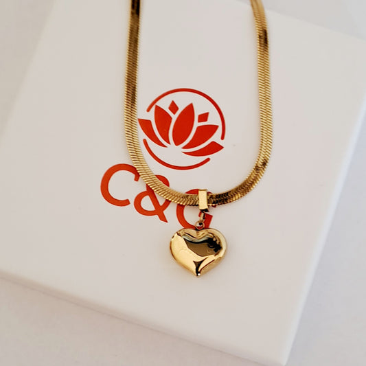 Collana a catena di serpente con pendente a cuore