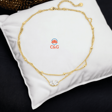 Collana con zirconi bianchi a forma di cuore