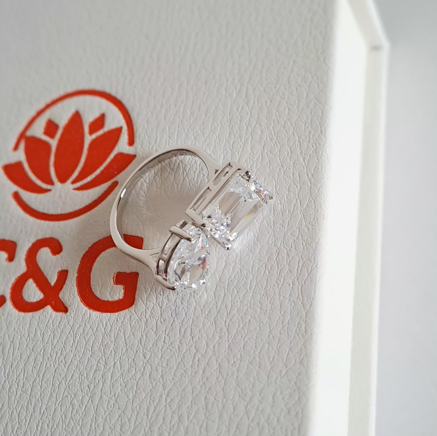 Anello regolabile Eternity argento 925 bianco
