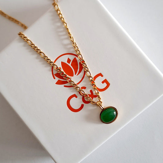 Agate necklace with pendant