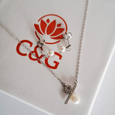 Set orecchini e collana Felicity