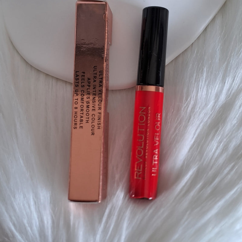 Makeup Revolution Ultra Velour Lip Creams - C&G di Caprice Toungui 