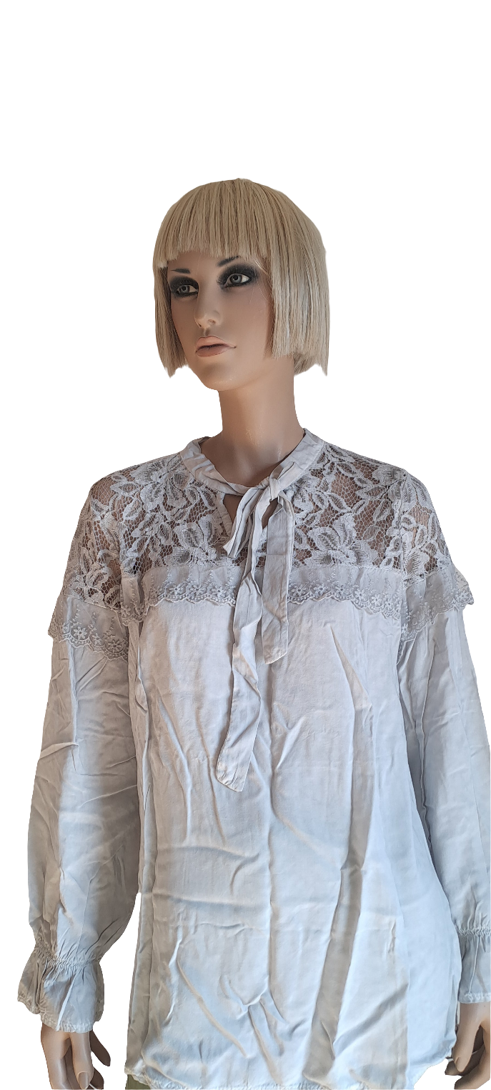 Blusa in pizzo