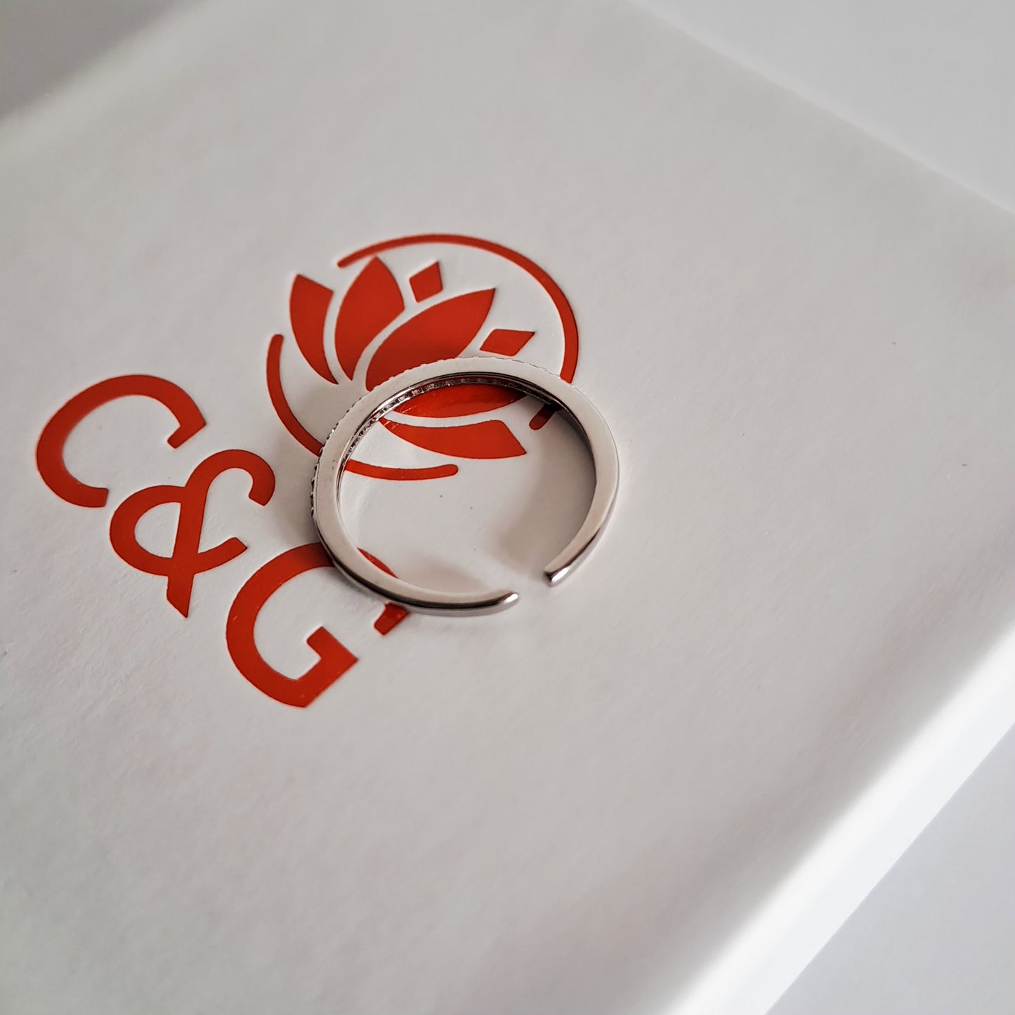 Anello fine Raffinée