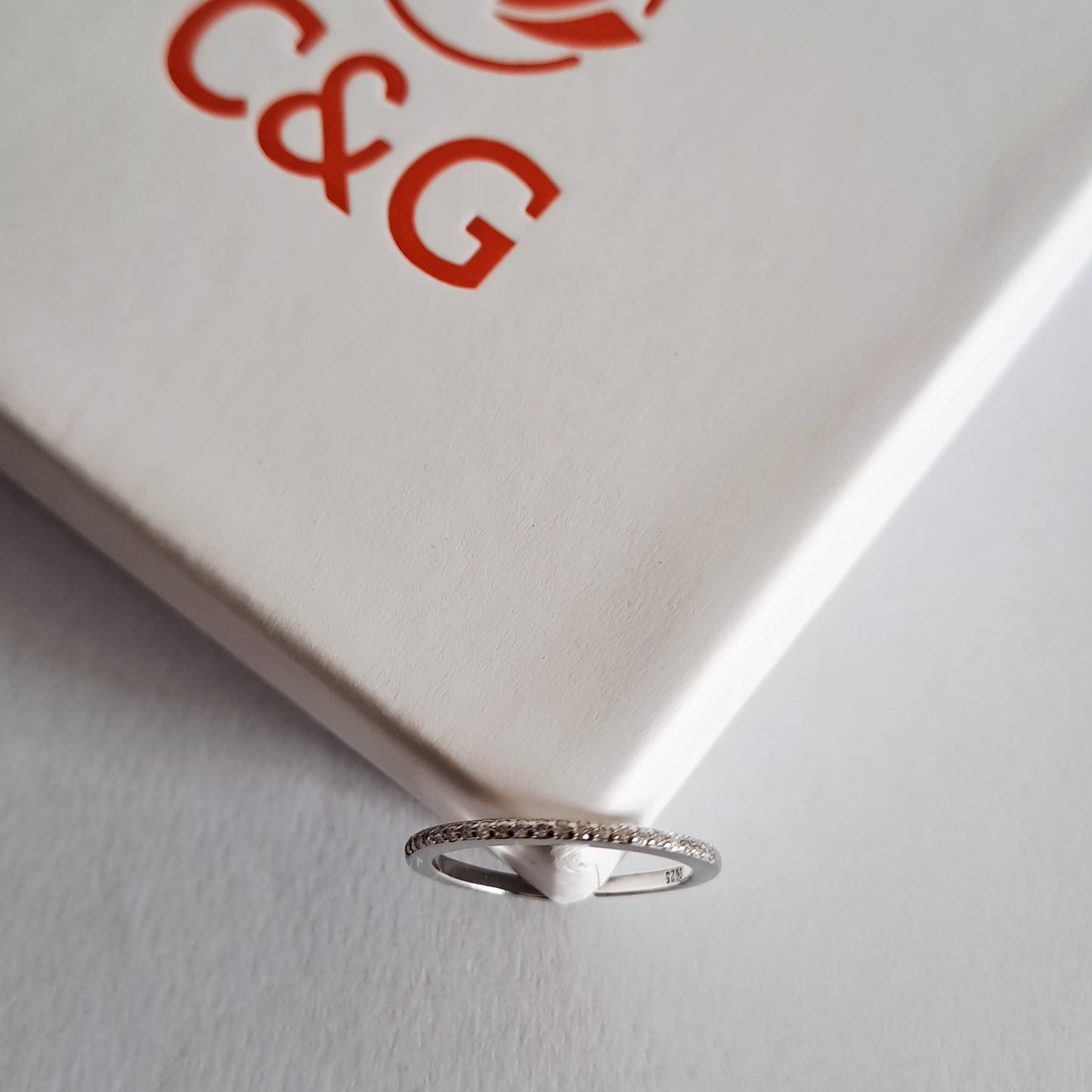 Anello fine Raffinée