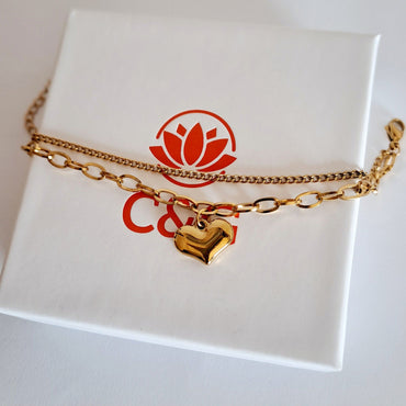 Bracciale con pendente a forma di cuore